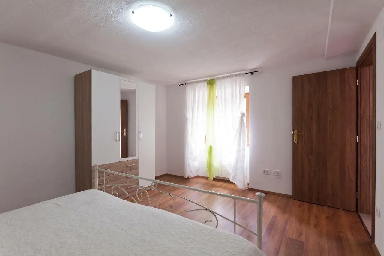 アパート Holiday Home Sveta Jelena Mošćenička Draga クロアチア