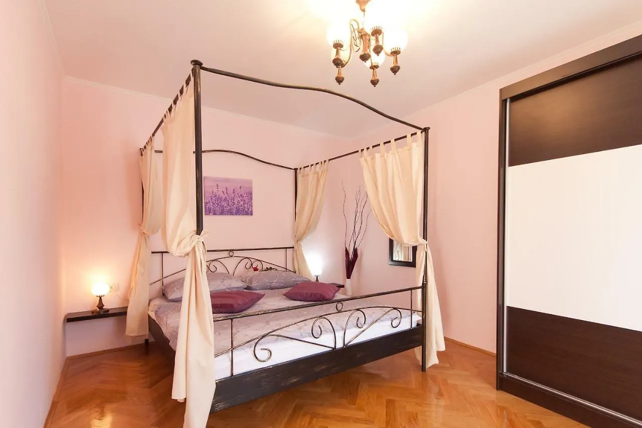 Holiday Home Sveta Jelena Mošćenička Draga クロアチア